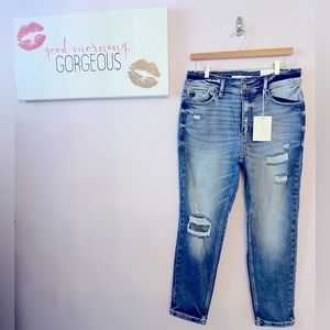 NWT KanCan Relaxed Fit Distressed Ripped Jeans